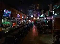 Vibrant Sports Bar Restaurant - Business for sale in Mecklenburg County, NC